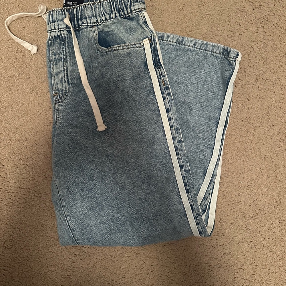 GAP Relaxed Blue Jeans with White Accent